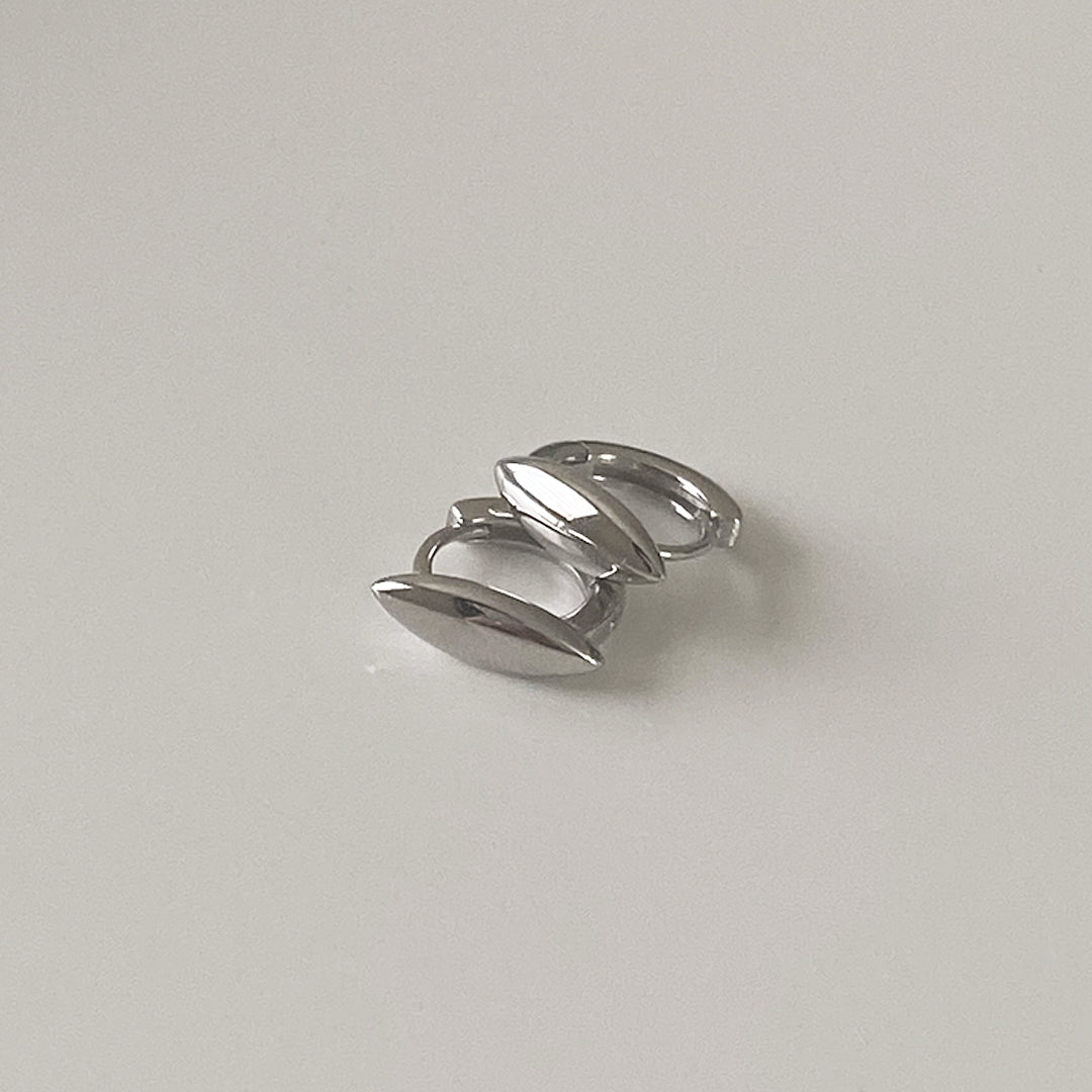 double point mini huggies in 925 sterling silver with rhodium plating