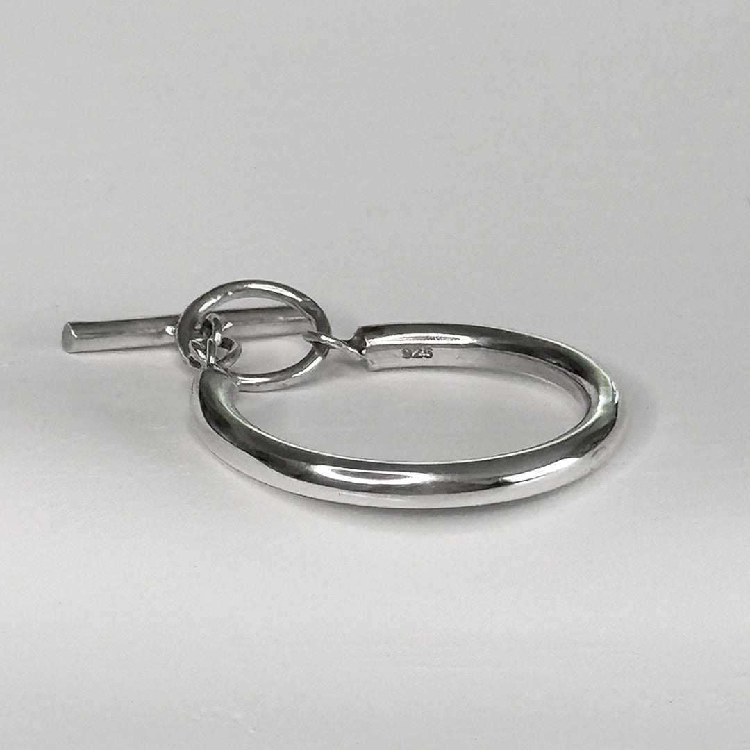 Back and inside view of CHESI 925 sterling silver Toggle Ring showing 925 stamp.”
